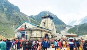 Kedarnath Dham 2026 Sees Record 1.24 Lakh Visitors in 4 Days