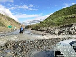 BRO restores temporary connectivity on Lahaul route after landslide damage