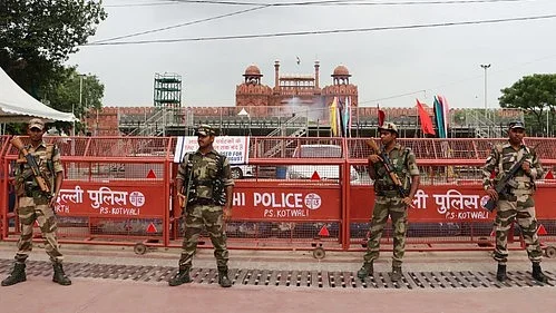 Delhi Bomb Threats Trigger Security Checks Before Independence Day