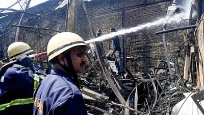 Kandivali Fire Rescue: 11 Saved from Hotel Building