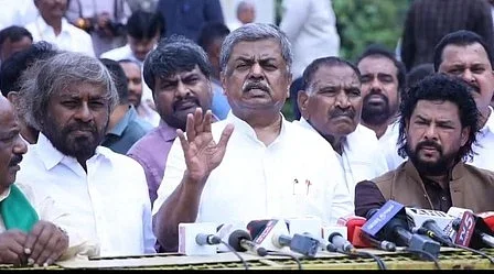 Karnataka Congress Protests BJP Over Nagendra Scam Demand