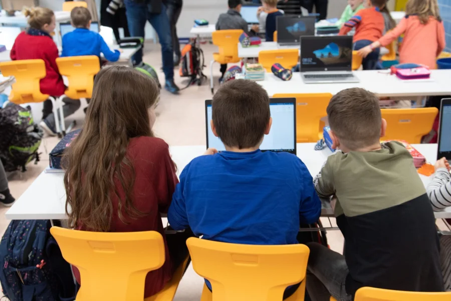 Why Schools Are Ditching Screens for Analog Learning