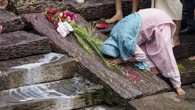 Nepal Floods: Families Perform Last Rites for Missing