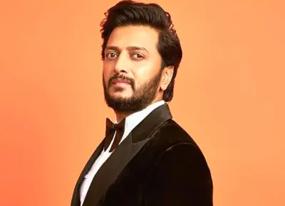 Riteish Deshmukh Reveals Paparazzo Paid for Him