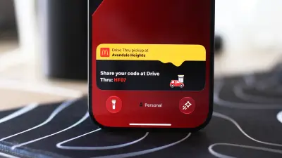 New Live Activities Guide for iPhone and CarPlay