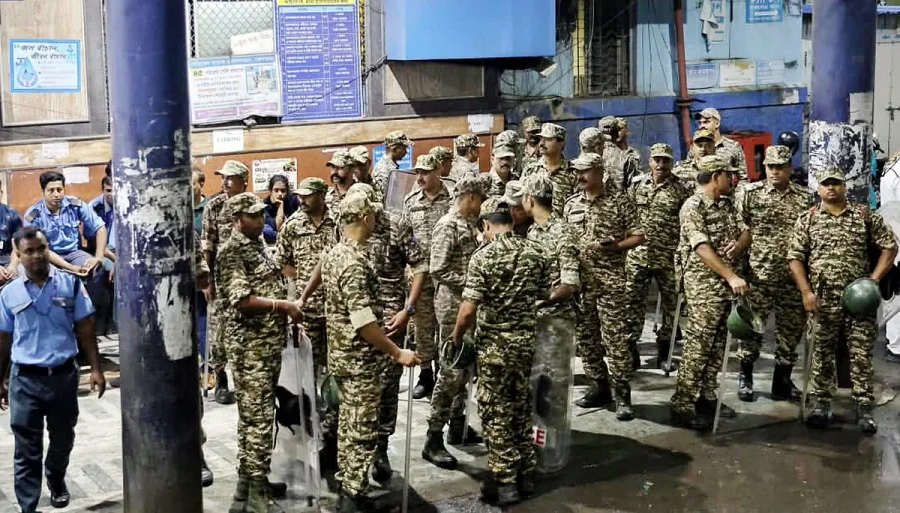 West Bengal Durga Puja Safety Review After 19 Killed