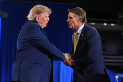 Trump Ranks Candidates by Looks in New Rally Pitch