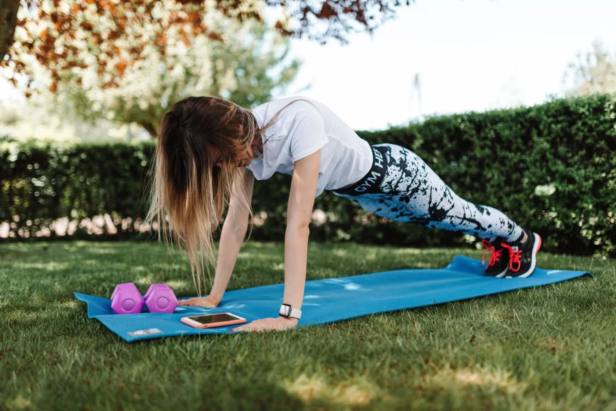 How to Design an Outdoor Training Area at Home: Layout, Flooring and Equipment
